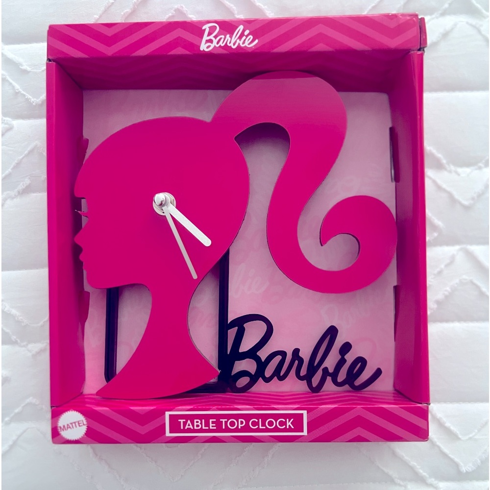 BARBIE TABLE CLOCK